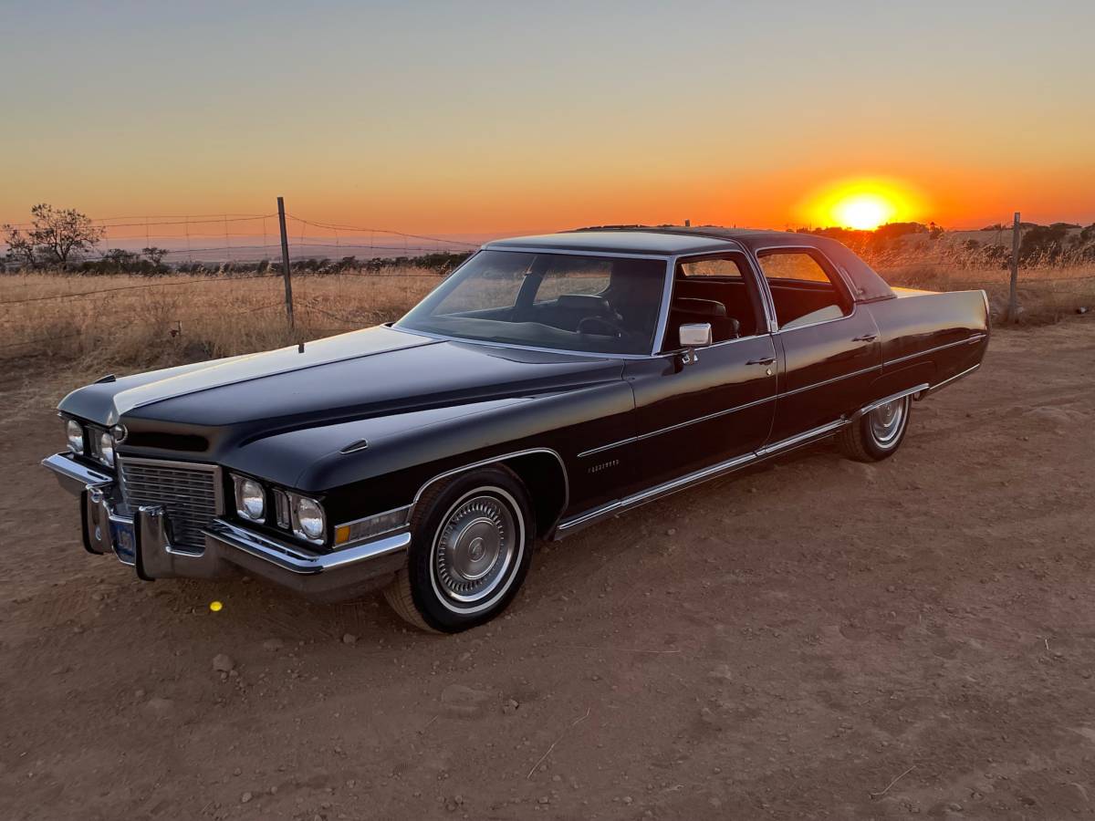 Cadillac-Fleetwood-1972