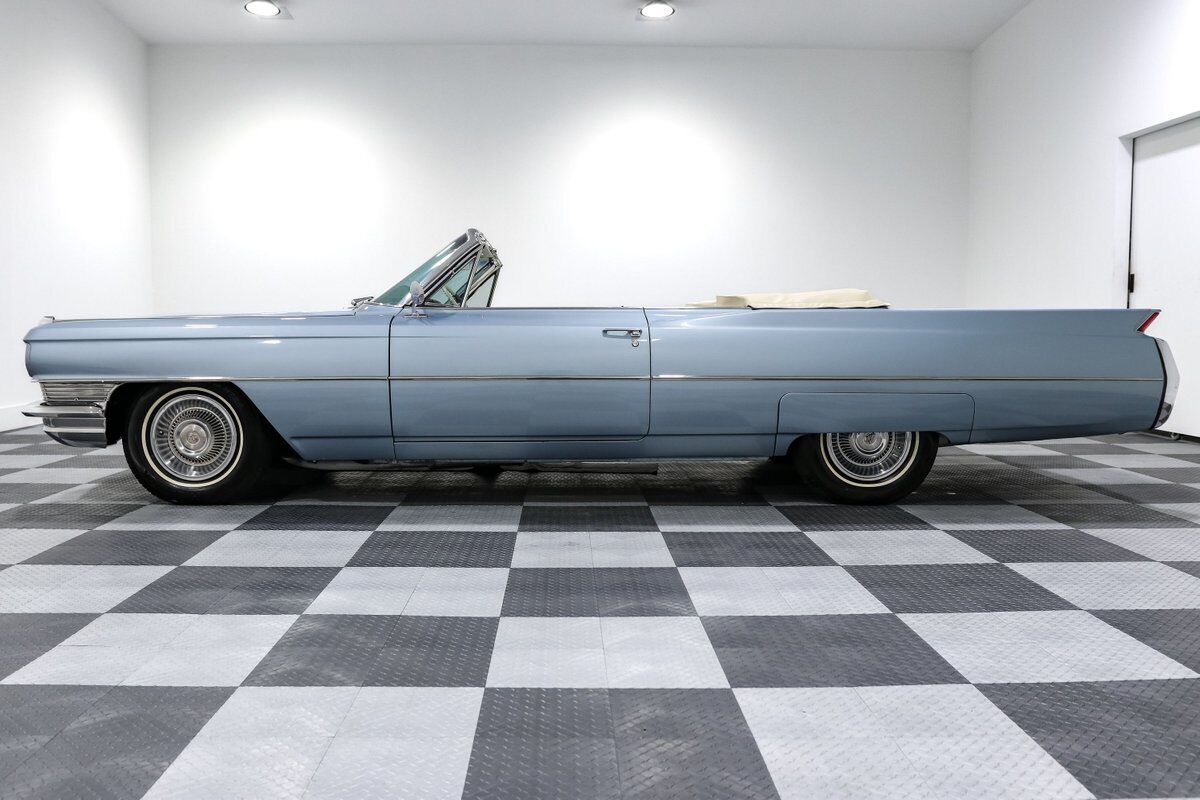 Cadillac-Series-62-Cabriolet-1964-5