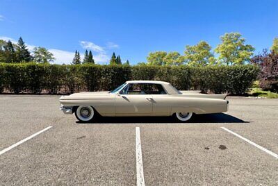 Cadillac-Series-62-Coupe-Coupe-1963-13