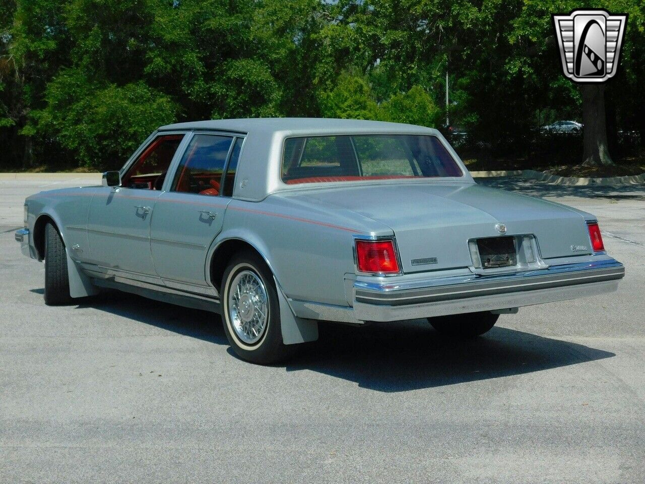 Cadillac-Seville-Berline-1976-5