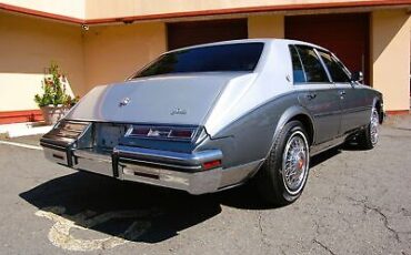 Cadillac-Seville-Berline-1985-2