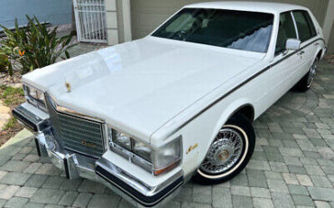 Cadillac-Seville-Berline-1985-3