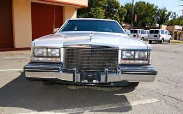 Cadillac-Seville-Berline-1985-5