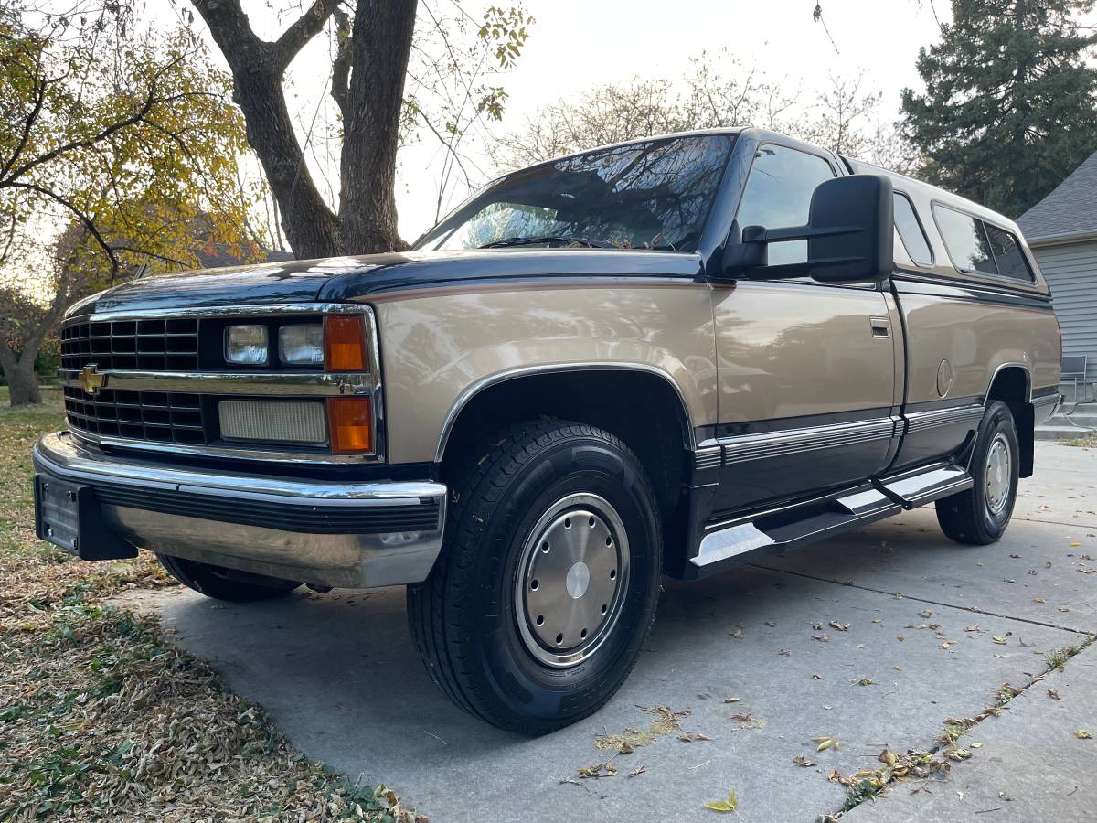 Chevrolet-1989-3