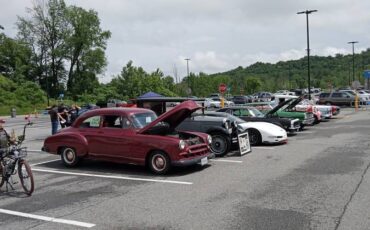 Chevrolet-2-door-coupe-1949-4