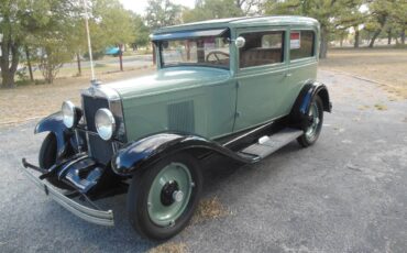 Chevrolet-2-door-sedan-1929