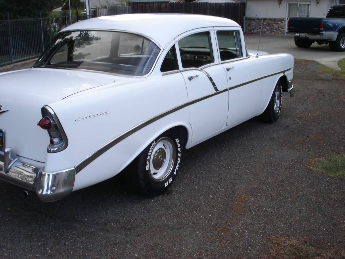 Chevrolet-210-1956-3