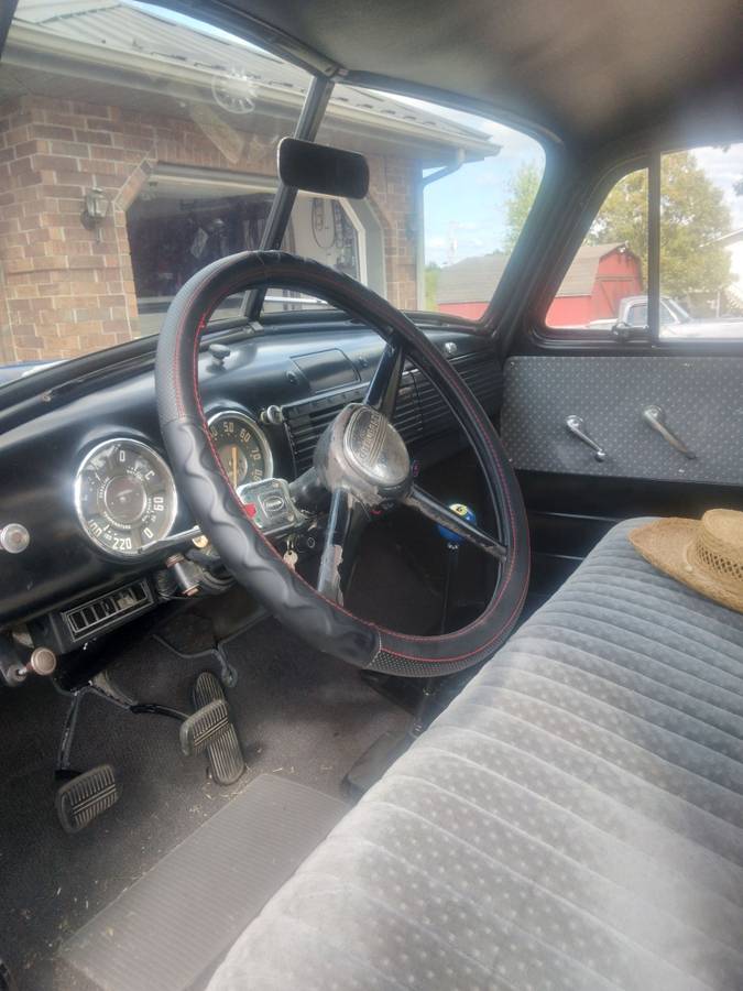 Chevrolet-3100-truck-1952-3