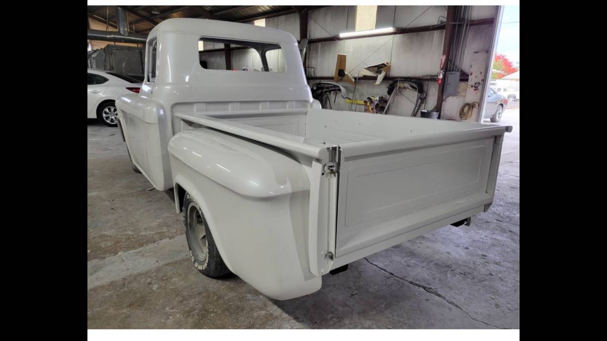 Chevrolet-3100-truck-1956-2