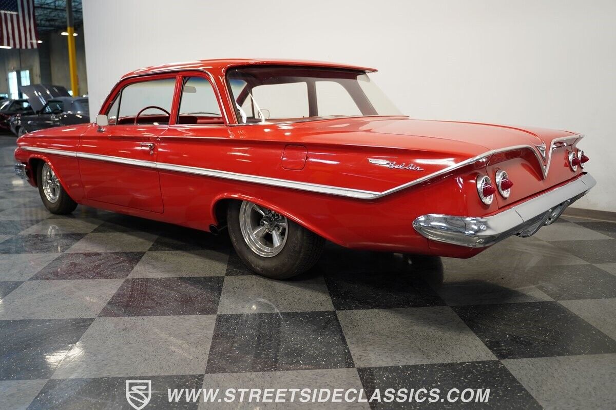 Chevrolet-Bel-Air150210-Berline-1961-6