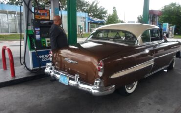 Chevrolet-Belair-1953-1