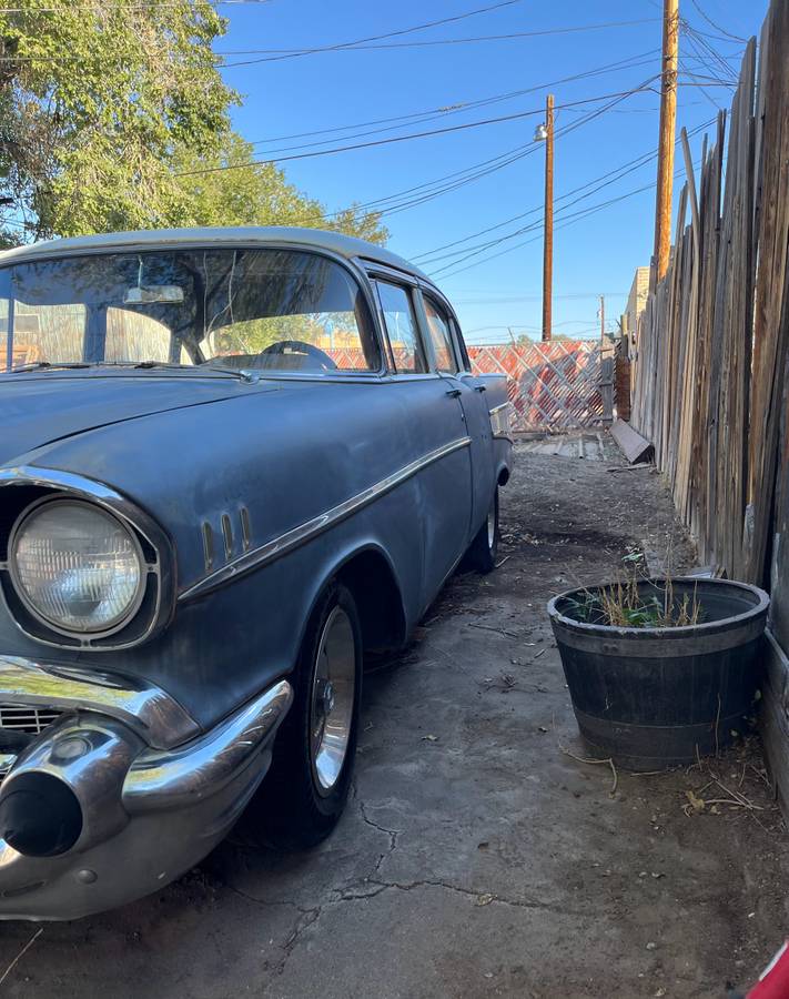 Chevrolet-Belair-1957-2