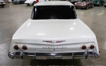 Chevrolet-Biscayne-1962-4