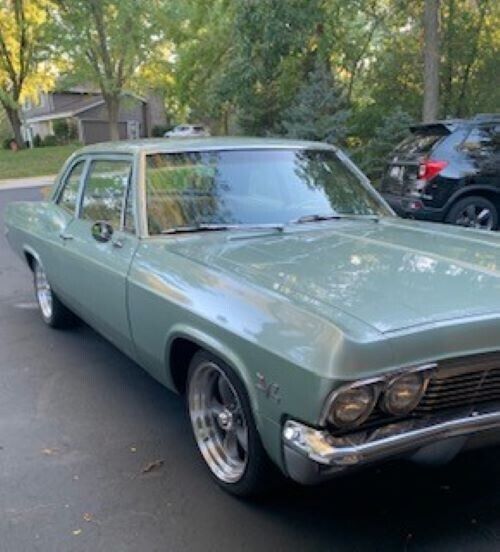 Chevrolet-Biscayne-Berline-1965-1