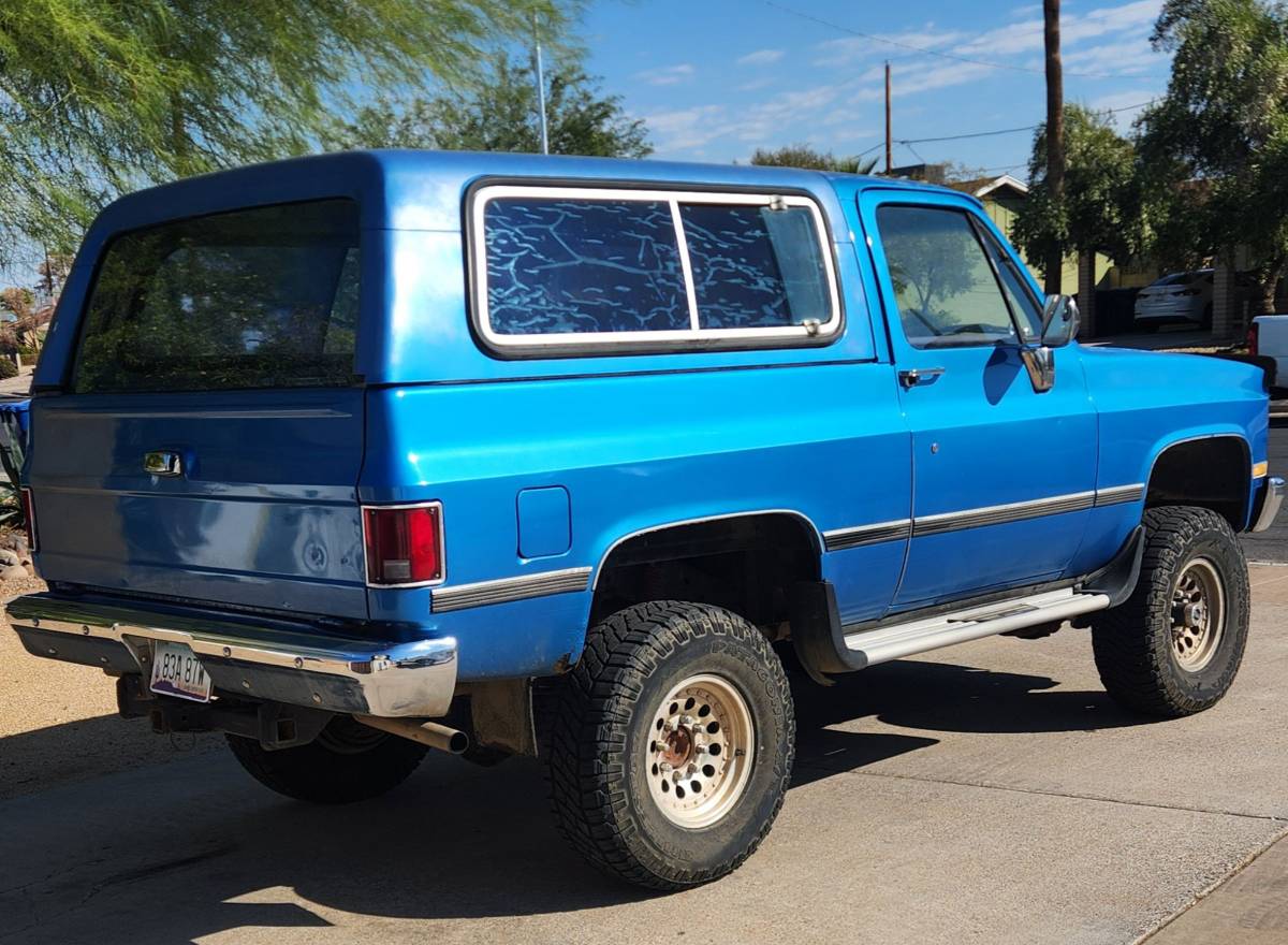 Chevrolet-Blazer-1985-3