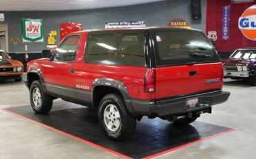 Chevrolet-Blazer-Sport-4x4-SUV-1992-3