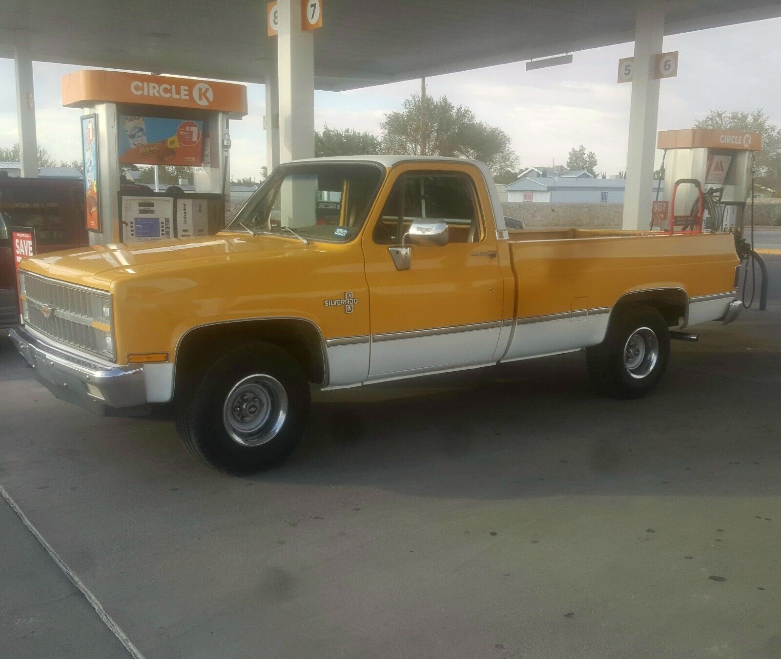 Chevrolet-C-10-1982-1