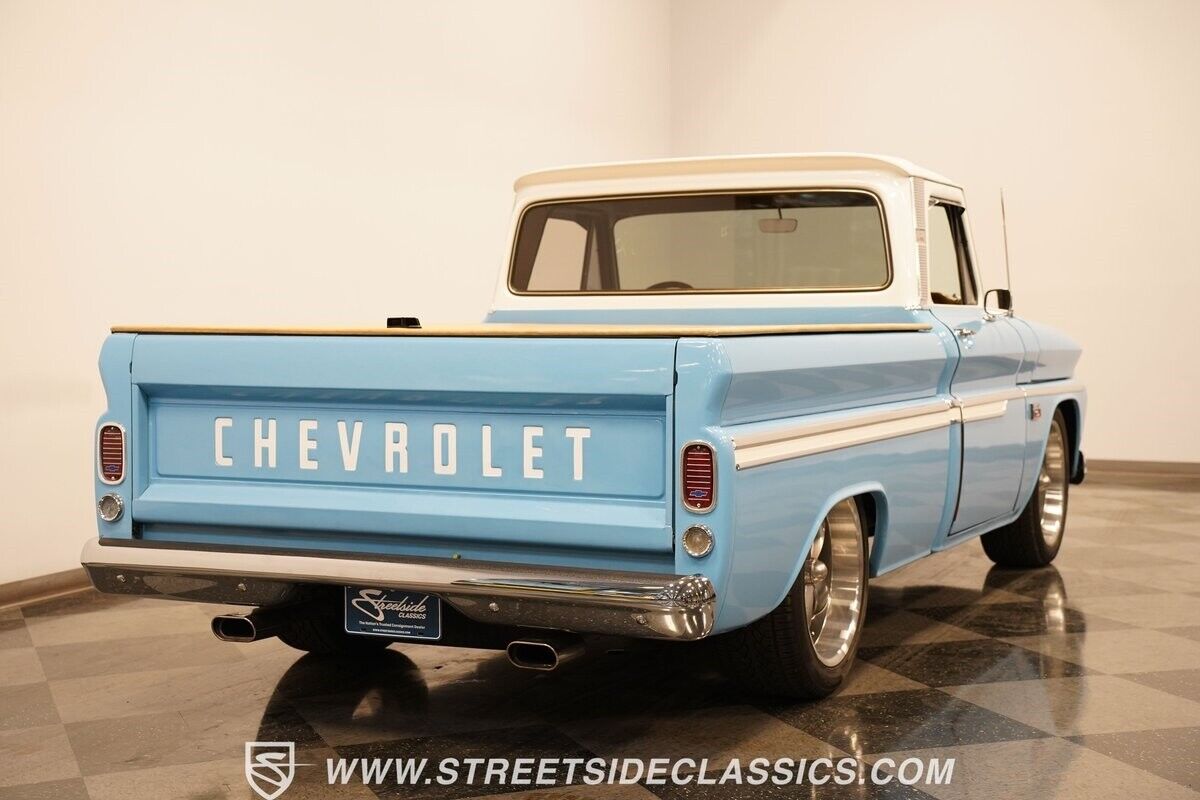 Chevrolet-C-10-Pickup-1966-10