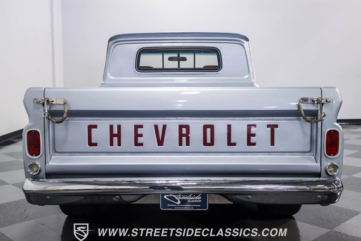 Chevrolet-C-10-Pickup-1966-11