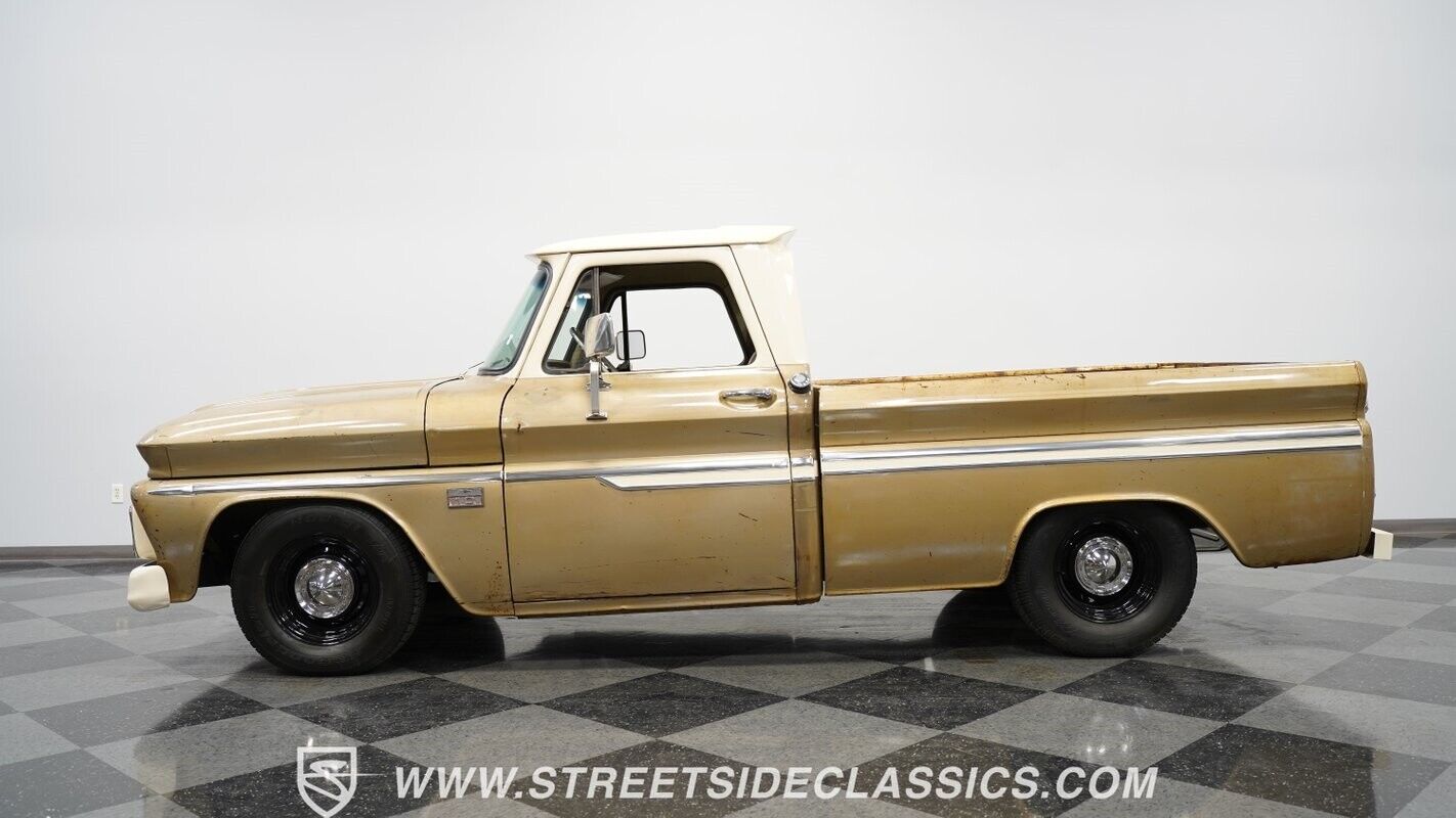 Chevrolet-C-10-Pickup-1966-2