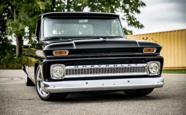 Chevrolet-C-10-Pickup-1966-3