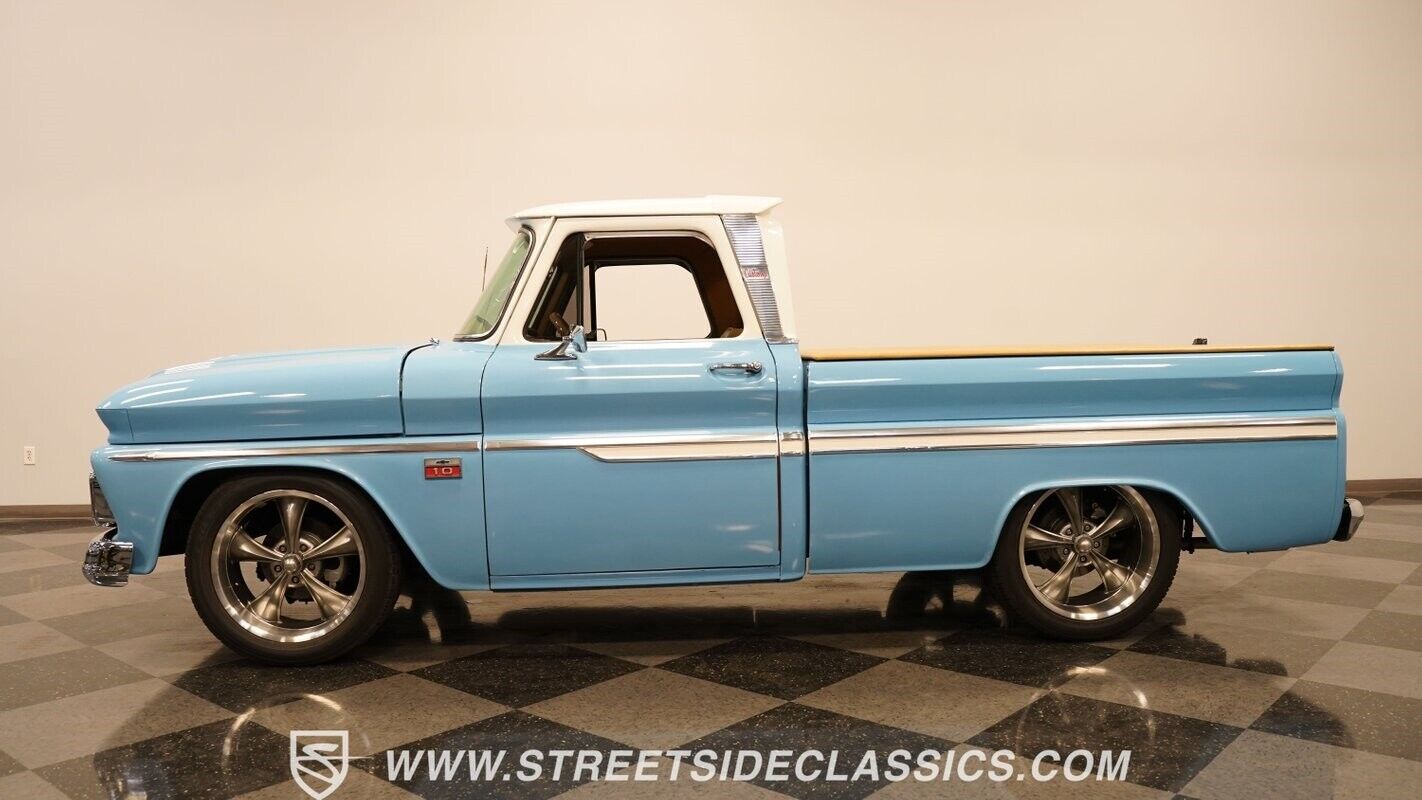 Chevrolet-C-10-Pickup-1966-6