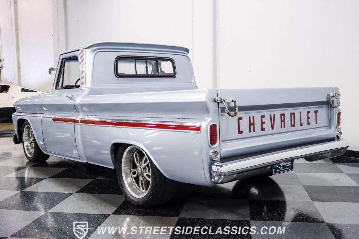 Chevrolet-C-10-Pickup-1966-9