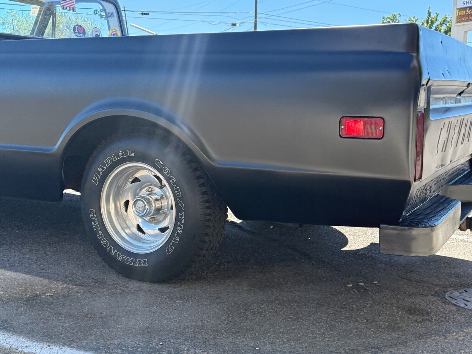 Chevrolet-C-10-Pickup-1968-5