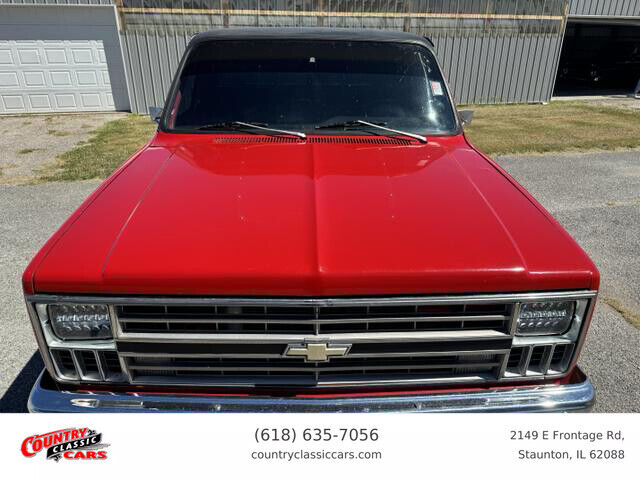 Chevrolet-C-10-Pickup-1982-7