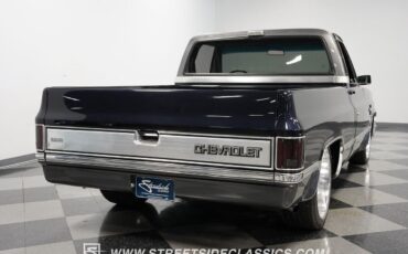 Chevrolet-C-10-Pickup-1983-11