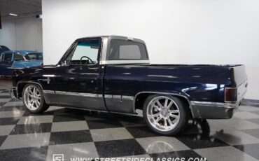 Chevrolet-C-10-Pickup-1983-8