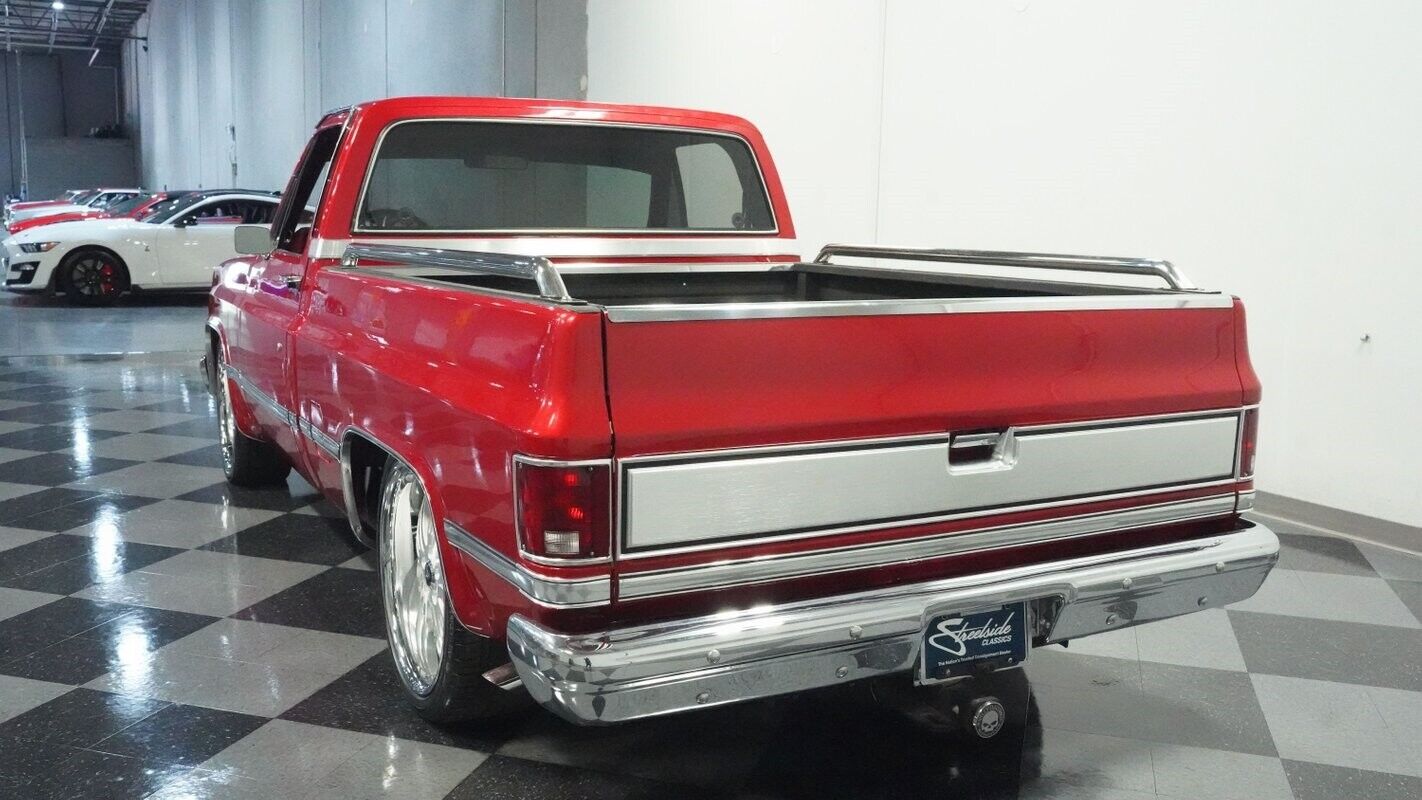 Chevrolet-C-10-Pickup-1985-8