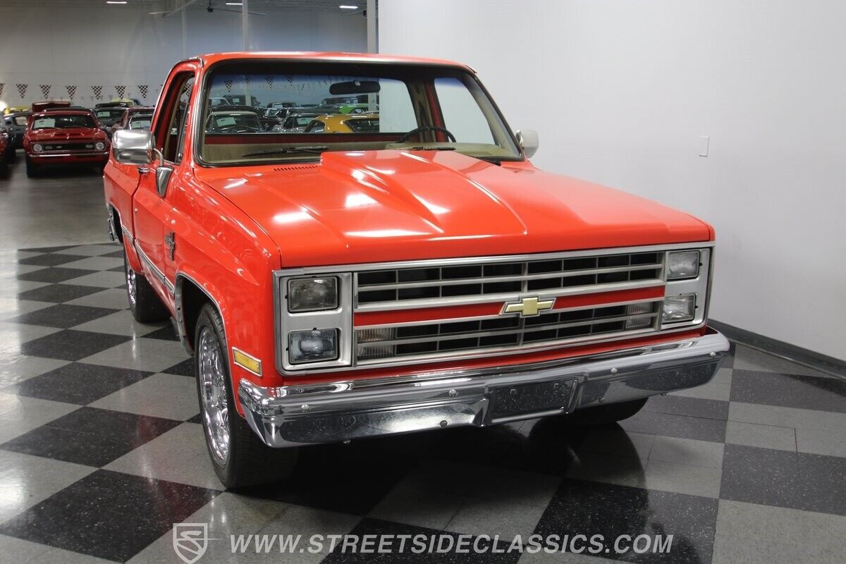 Chevrolet-C-10-Pickup-1986-18