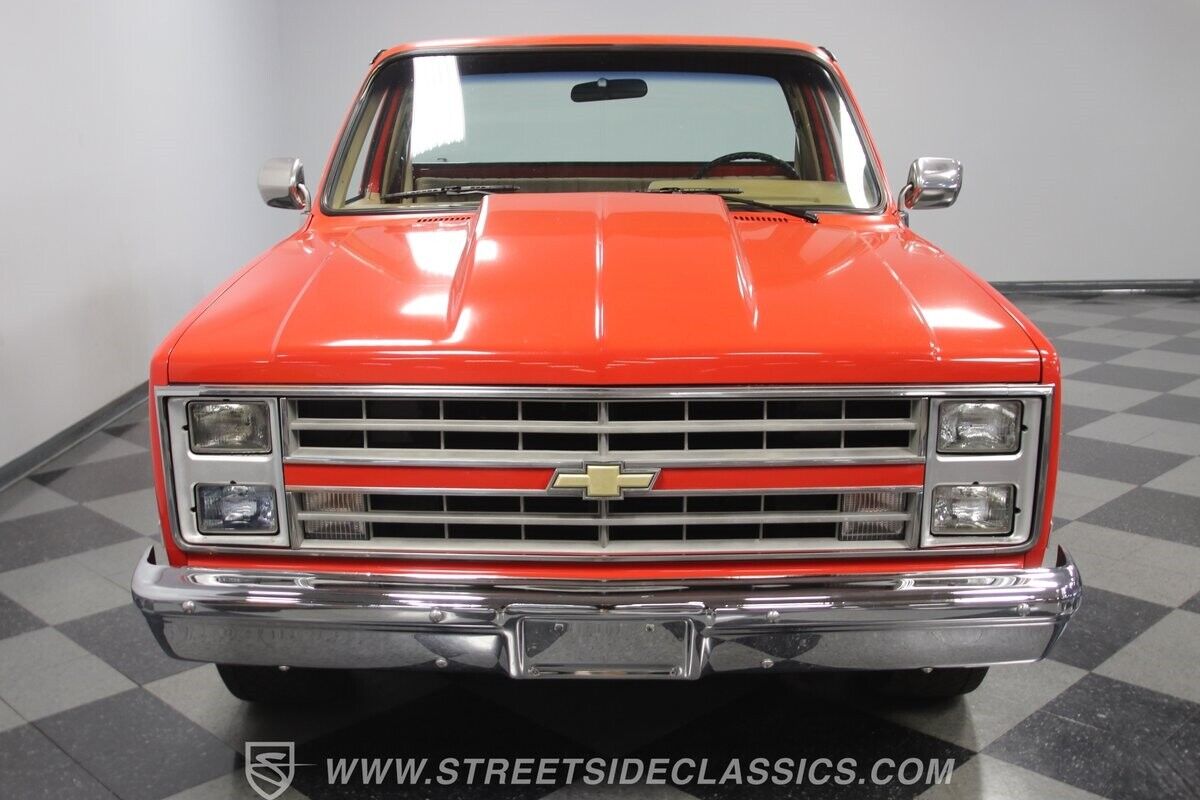 Chevrolet-C-10-Pickup-1986-21