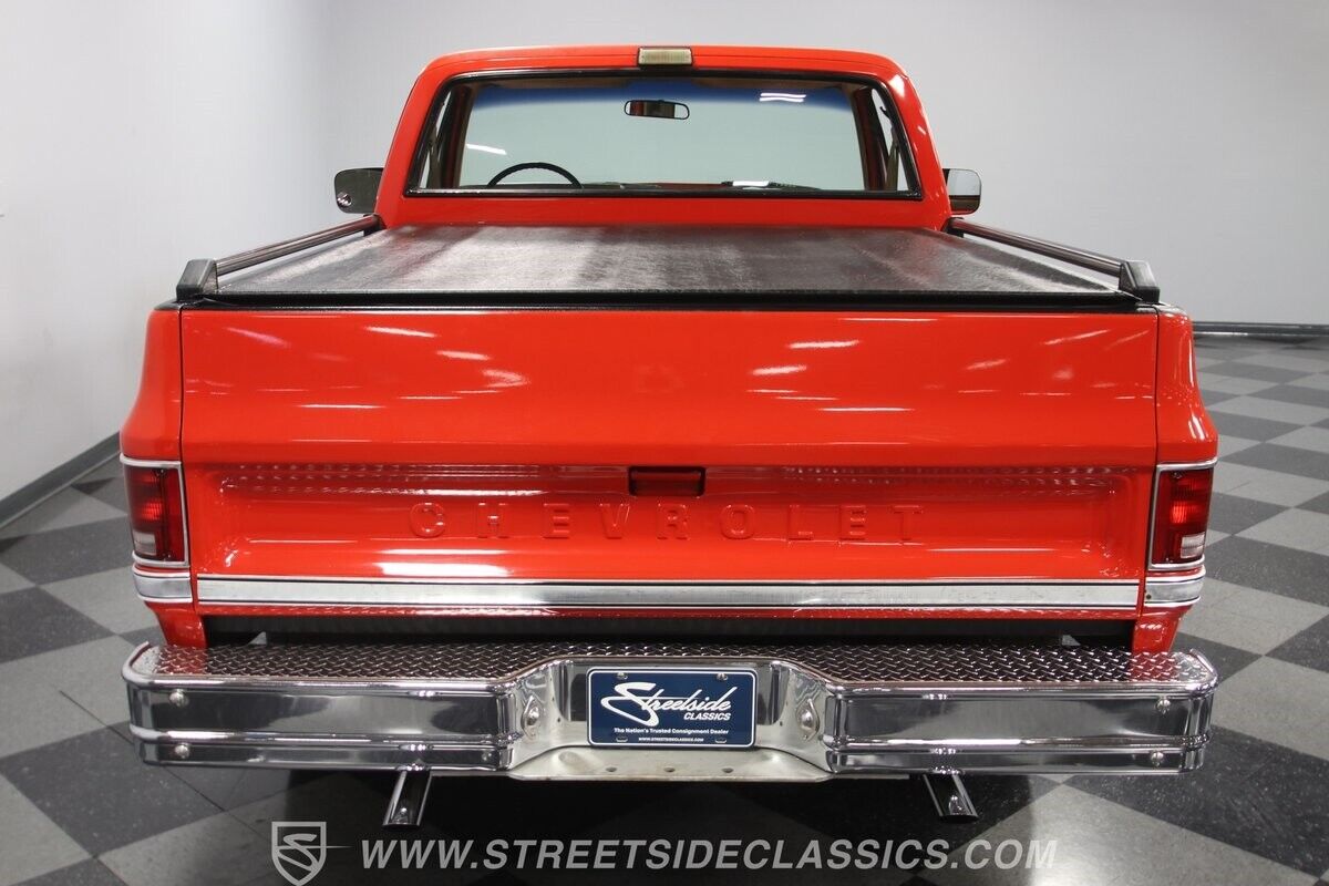 Chevrolet-C-10-Pickup-1986-29