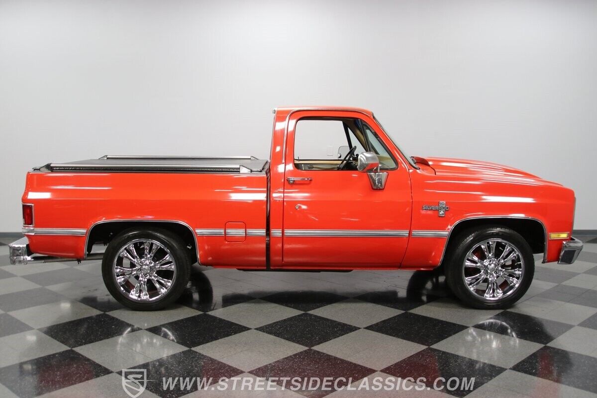 Chevrolet-C-10-Pickup-1986-33