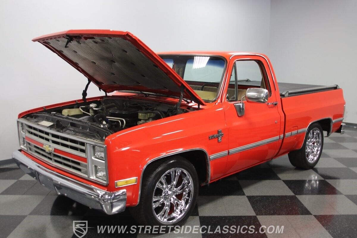 Chevrolet-C-10-Pickup-1986-37