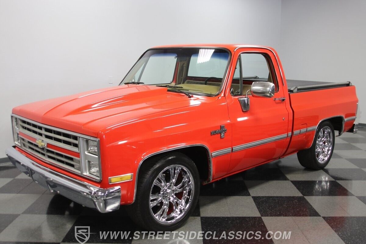 Chevrolet-C-10-Pickup-1986-5