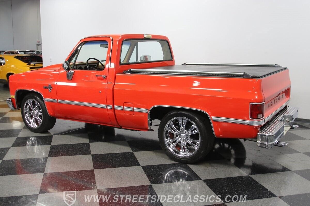 Chevrolet-C-10-Pickup-1986-8