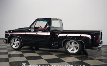 Chevrolet-C-10-Pickup-1986-9