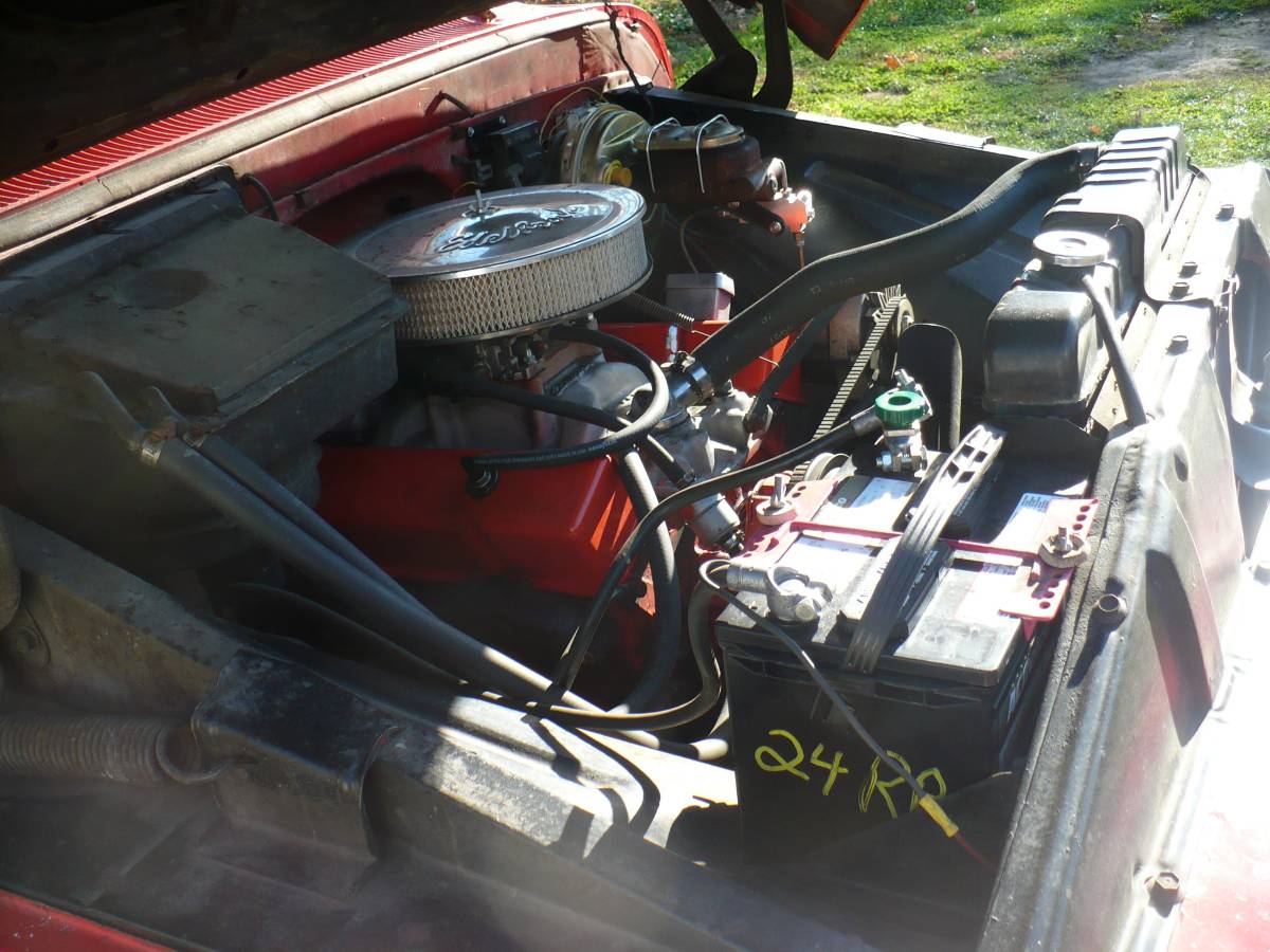 Chevrolet-C-10-custom-1966-8