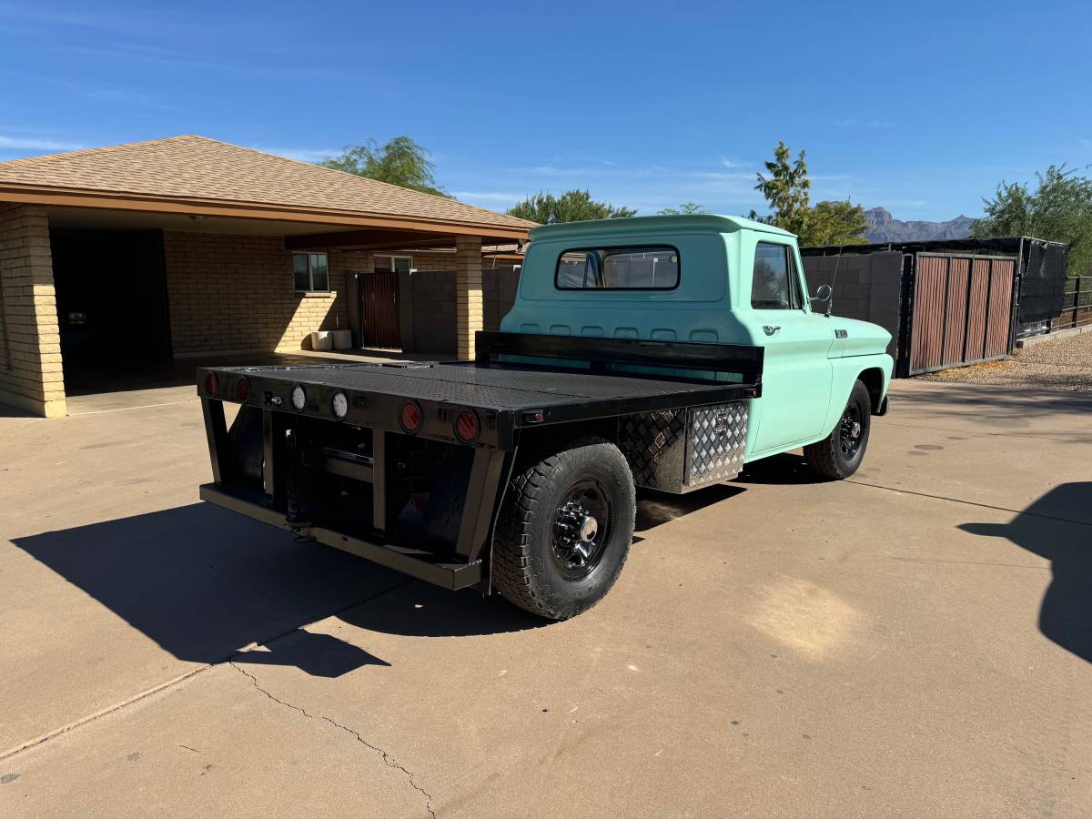 Chevrolet-C20-1965-9