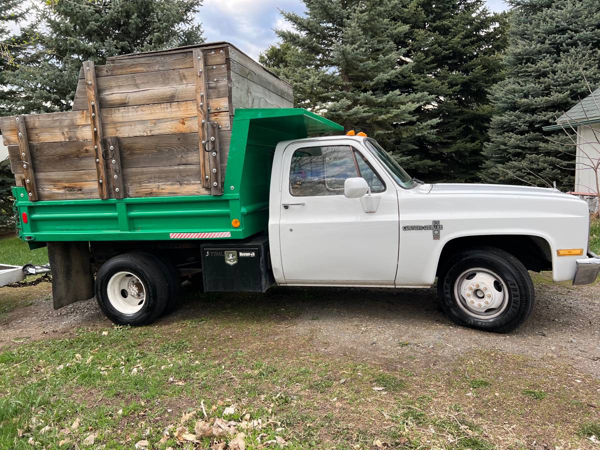 Chevrolet-C30-diesel-1986-1