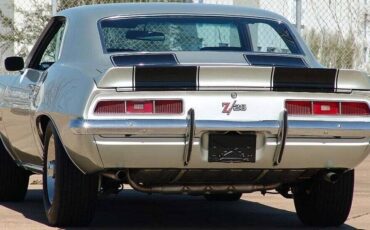 Chevrolet-CAMARO-Z28-CROSSRAM-Coupe-1969-13