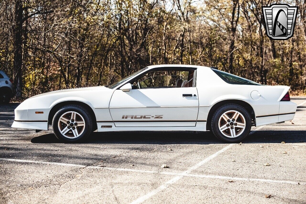 Chevrolet-Camaro-1986-3