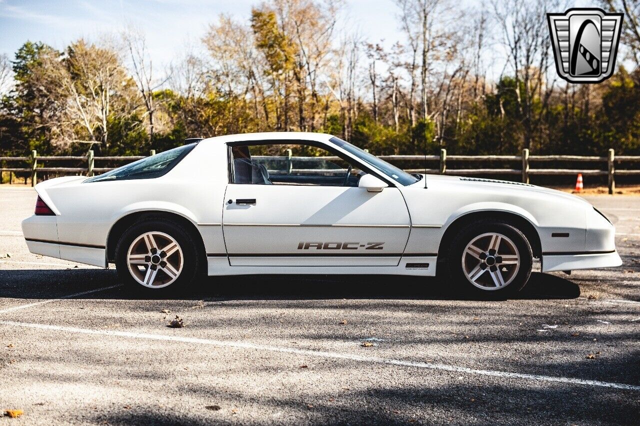 Chevrolet-Camaro-1986-7