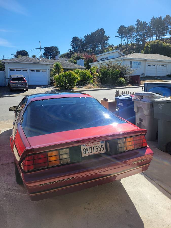 Chevrolet-Camaro-1988-5