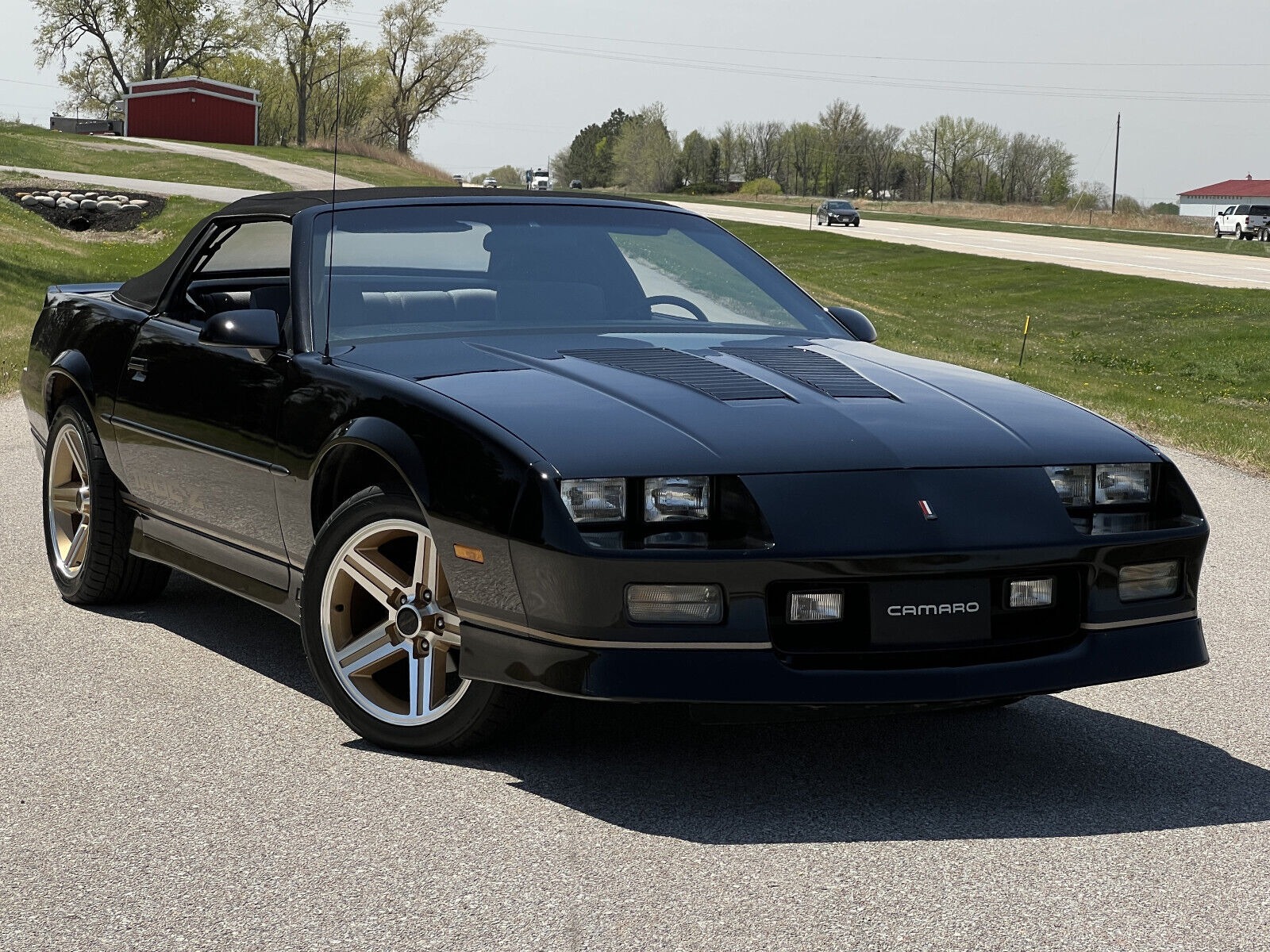 Chevrolet-Camaro-Cabriolet-1988-1