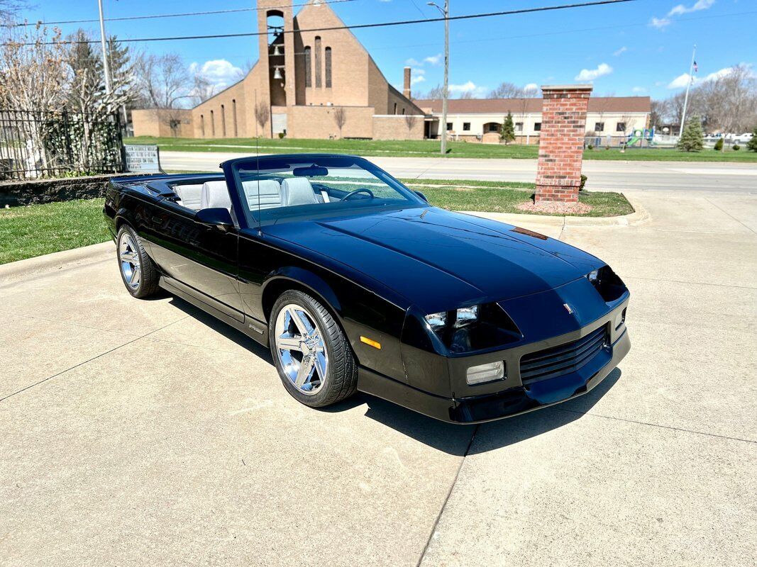 Chevrolet-Camaro-Cabriolet-1989-4