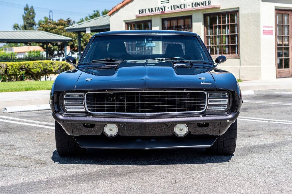 Chevrolet-Camaro-Coupe-1969-1